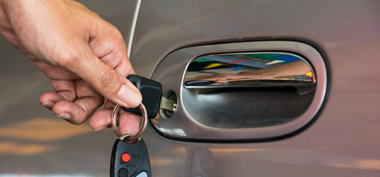Car door lock repair in La Quinta
